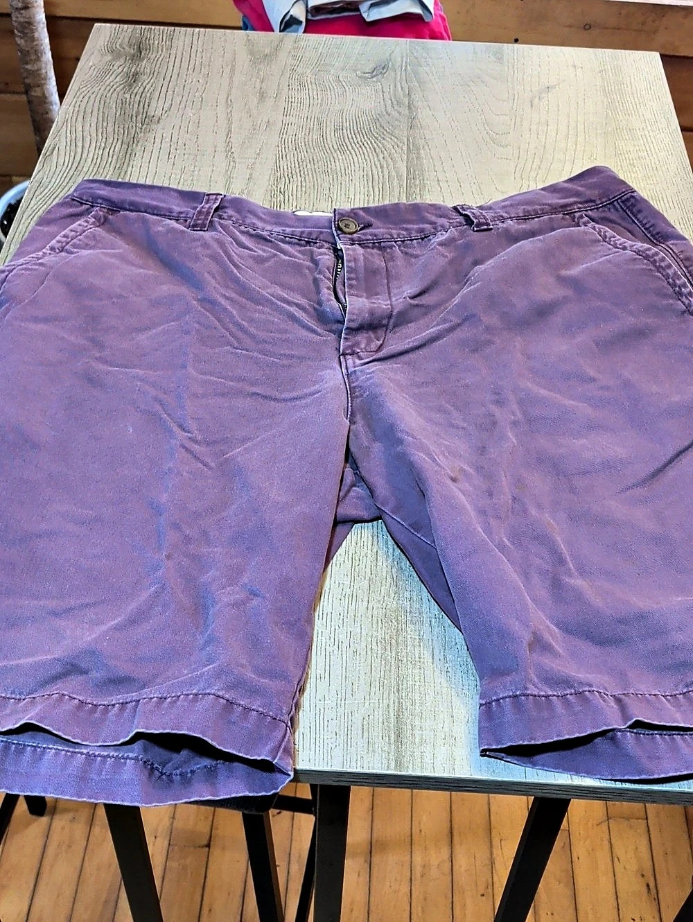 The Essential Chino Short Flat Front Shorts in Purple Size 40